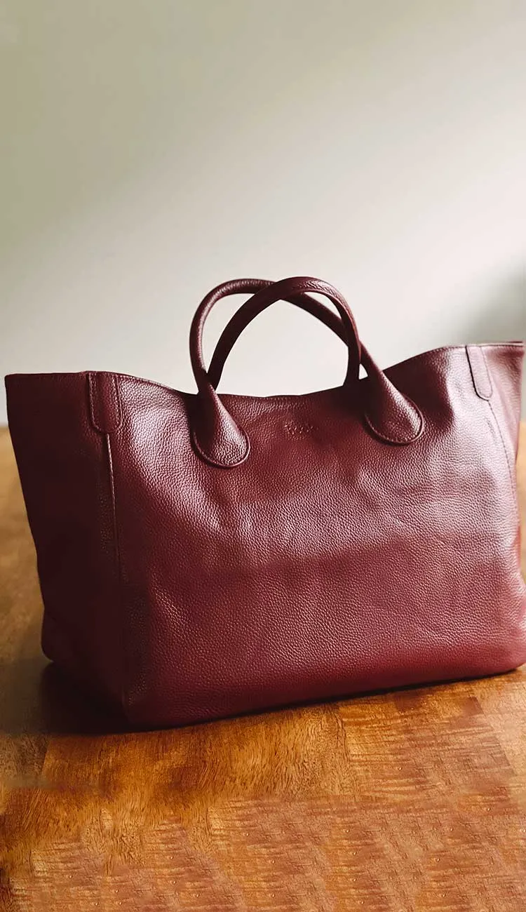 Beck Medium Classic Tote - Barcelona Deep Red