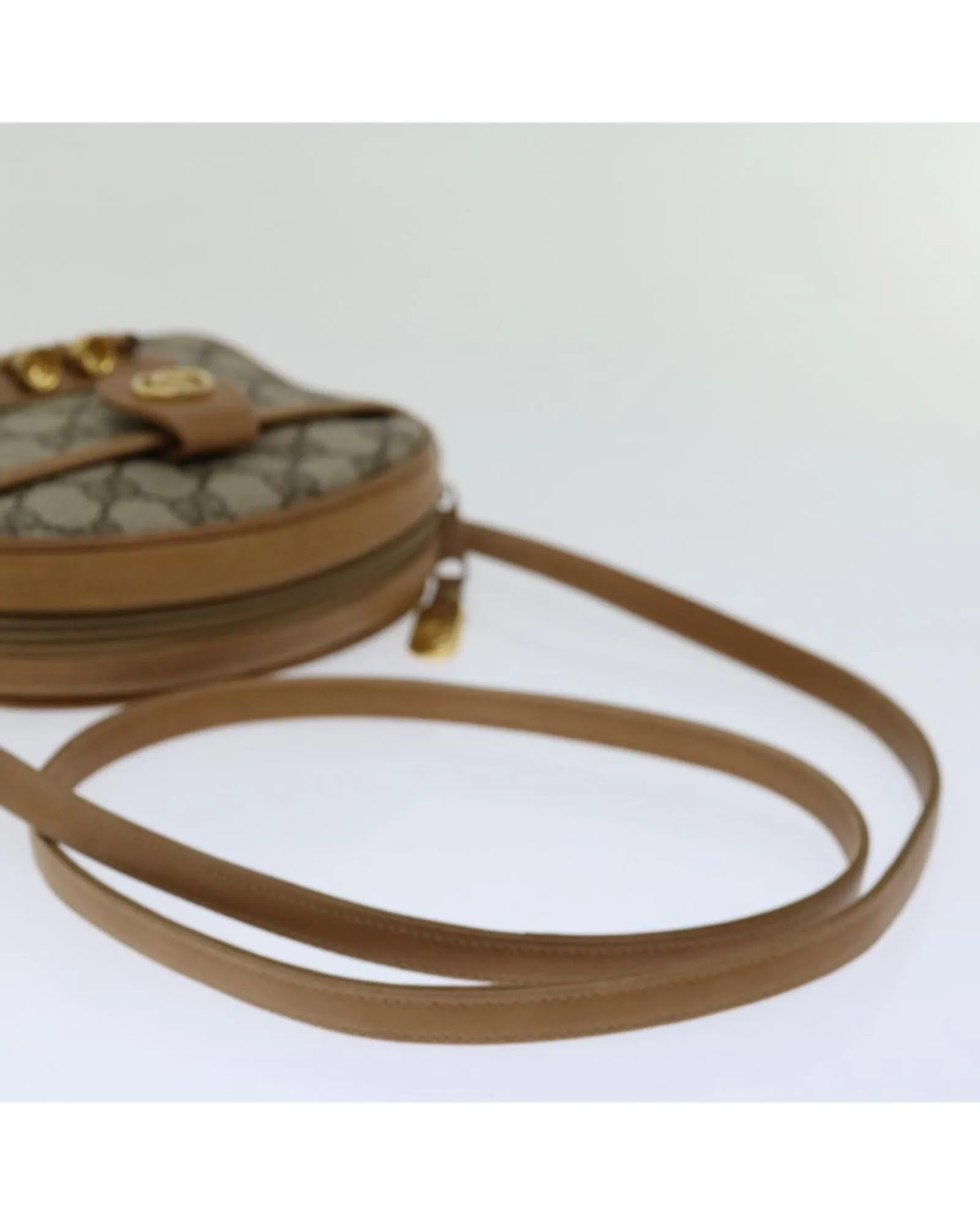 Beige GG Supreme Shoulder Bag with Shoulder Strap