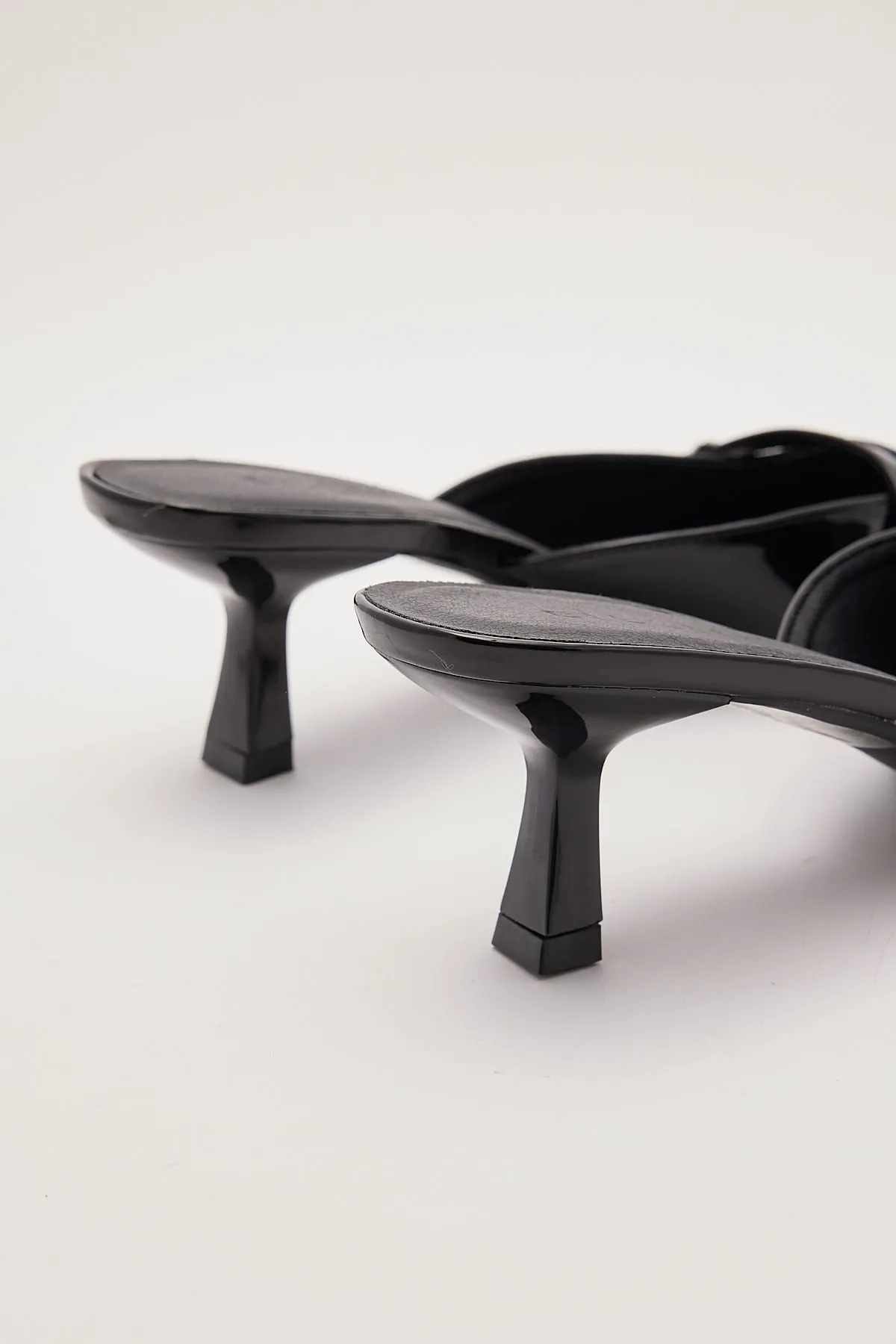 Billini Alaina Heels Black