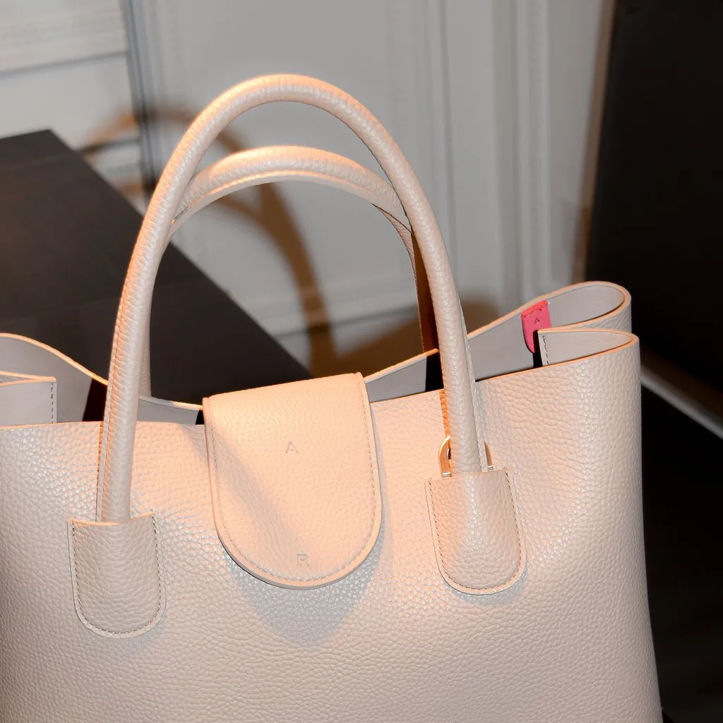 Cher Tote 20 Crossbody with Signet in Light Mud Grey
