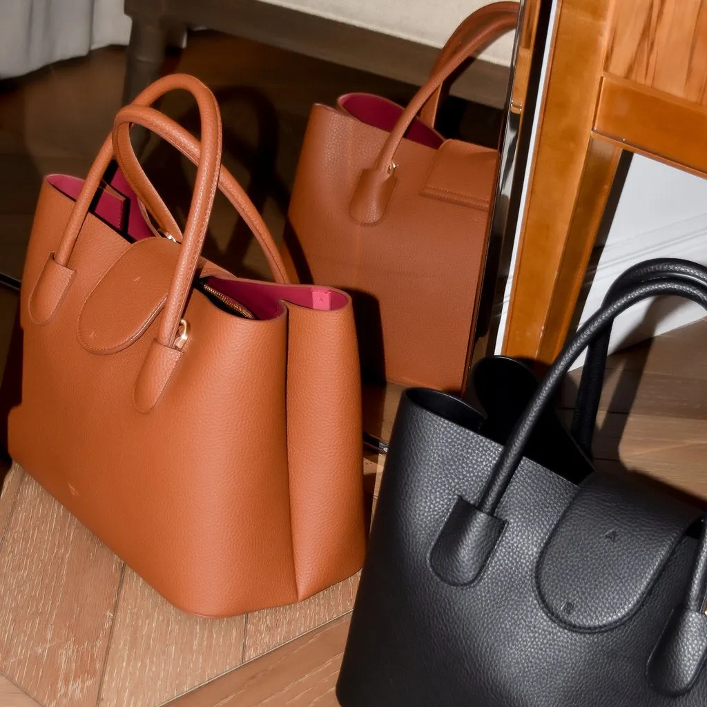 Cher Tote 20 Crossbody with Signet in Light Mud Grey