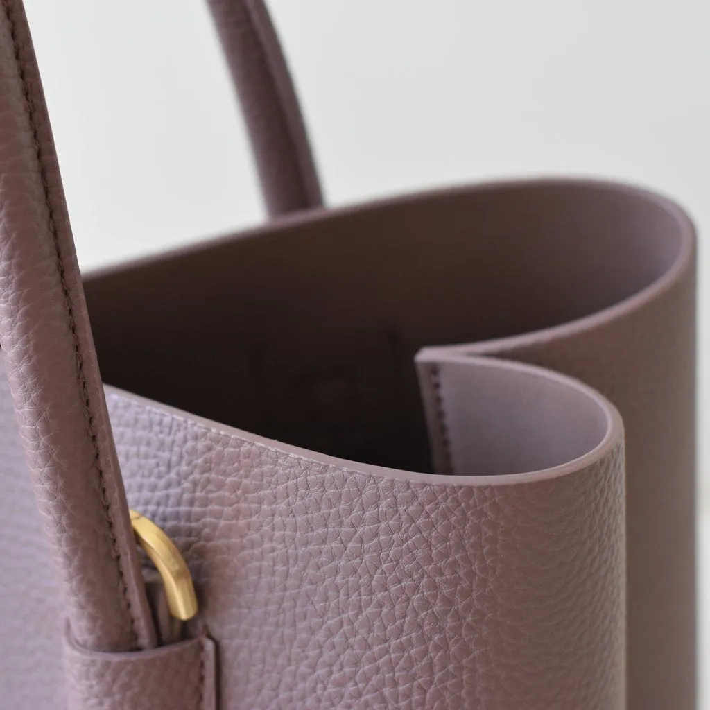 Cher Tote with Signet in Ash Rose