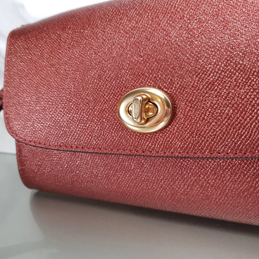 Coach Chain Crossbody in Metallic Red Burgundy Crossgrain Leather with Turnlock - Clutch Wristlet Bag - Coach F22828