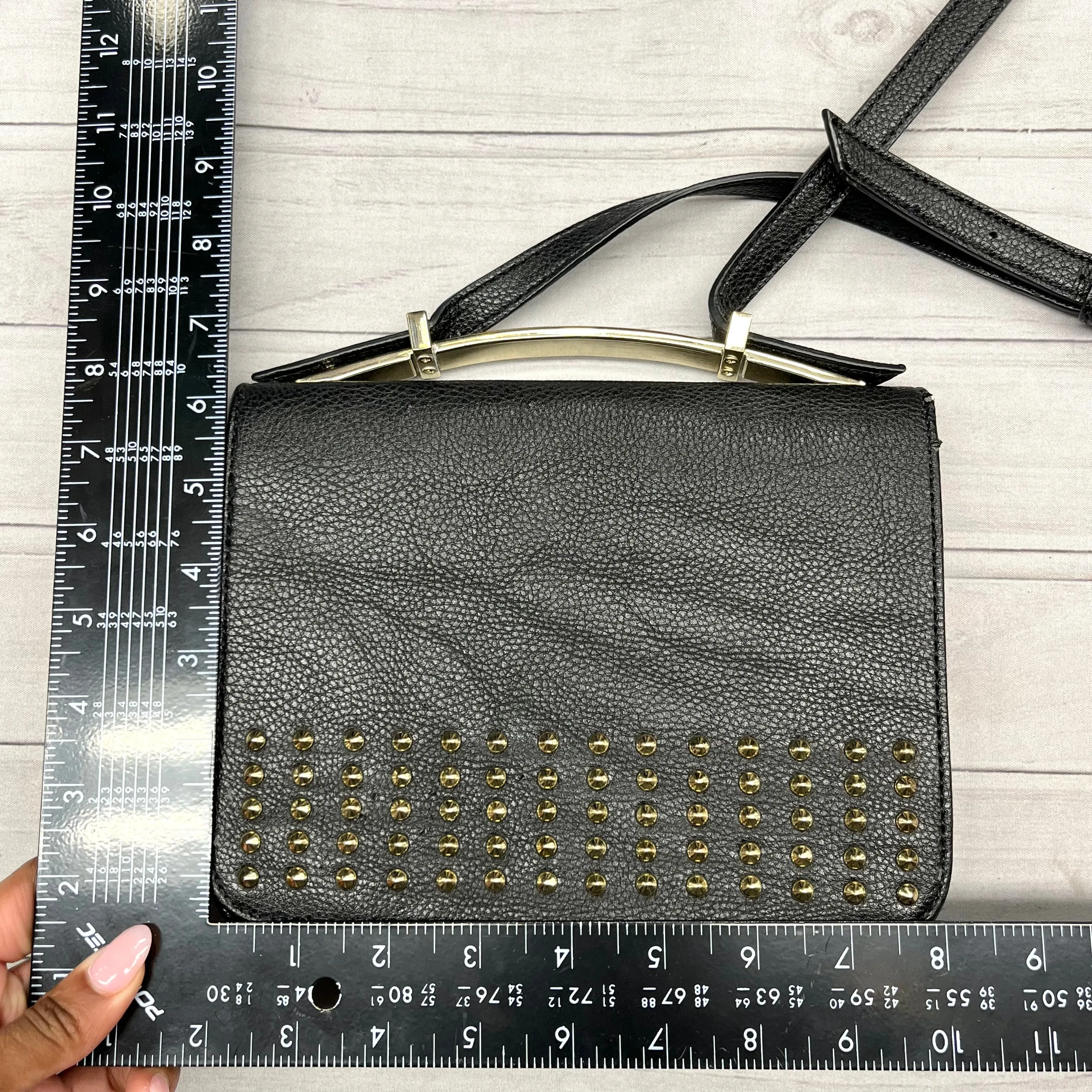 Crossbody By Big Buddha  Size: Medium