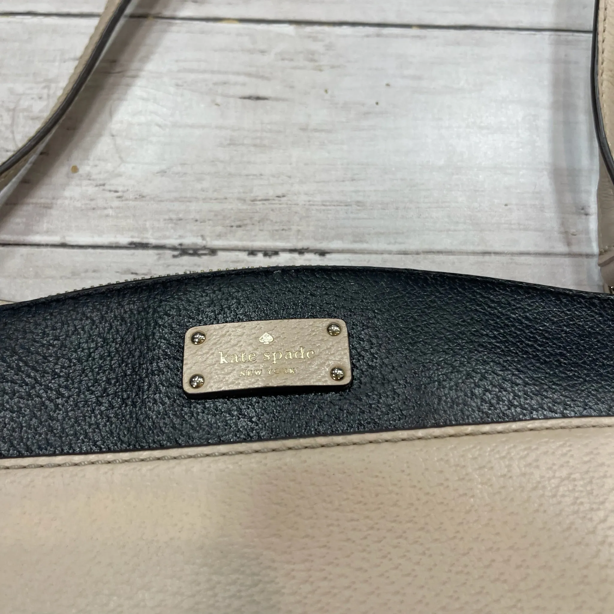 Crossbody Designer By Kate Spade, Size: Small