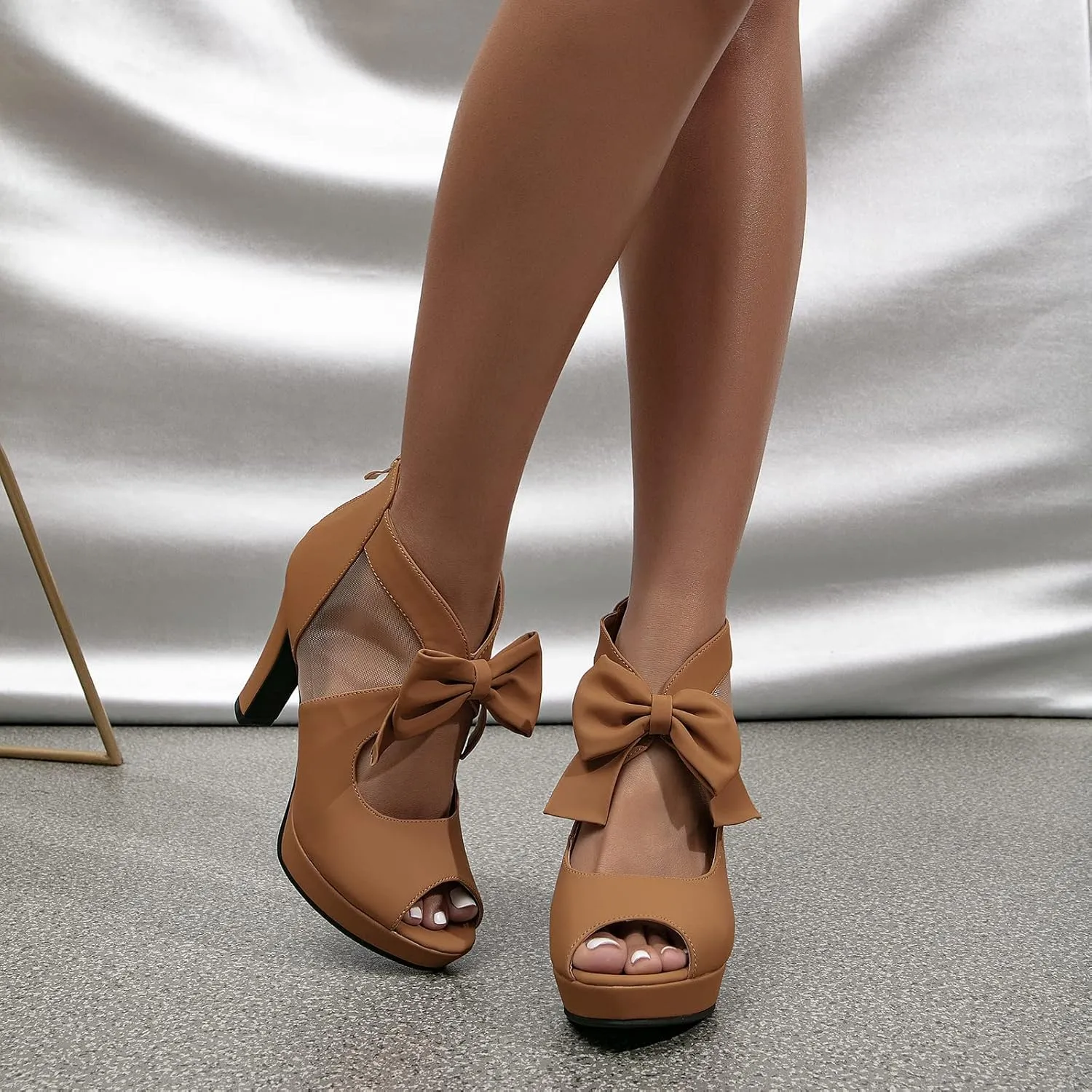 GATUXUS Open Toe Women Platform High Heel Shoes Bows Strappy Sandals