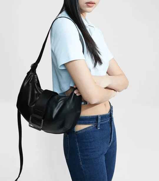 Off Duty Medium Crescent Bag Black