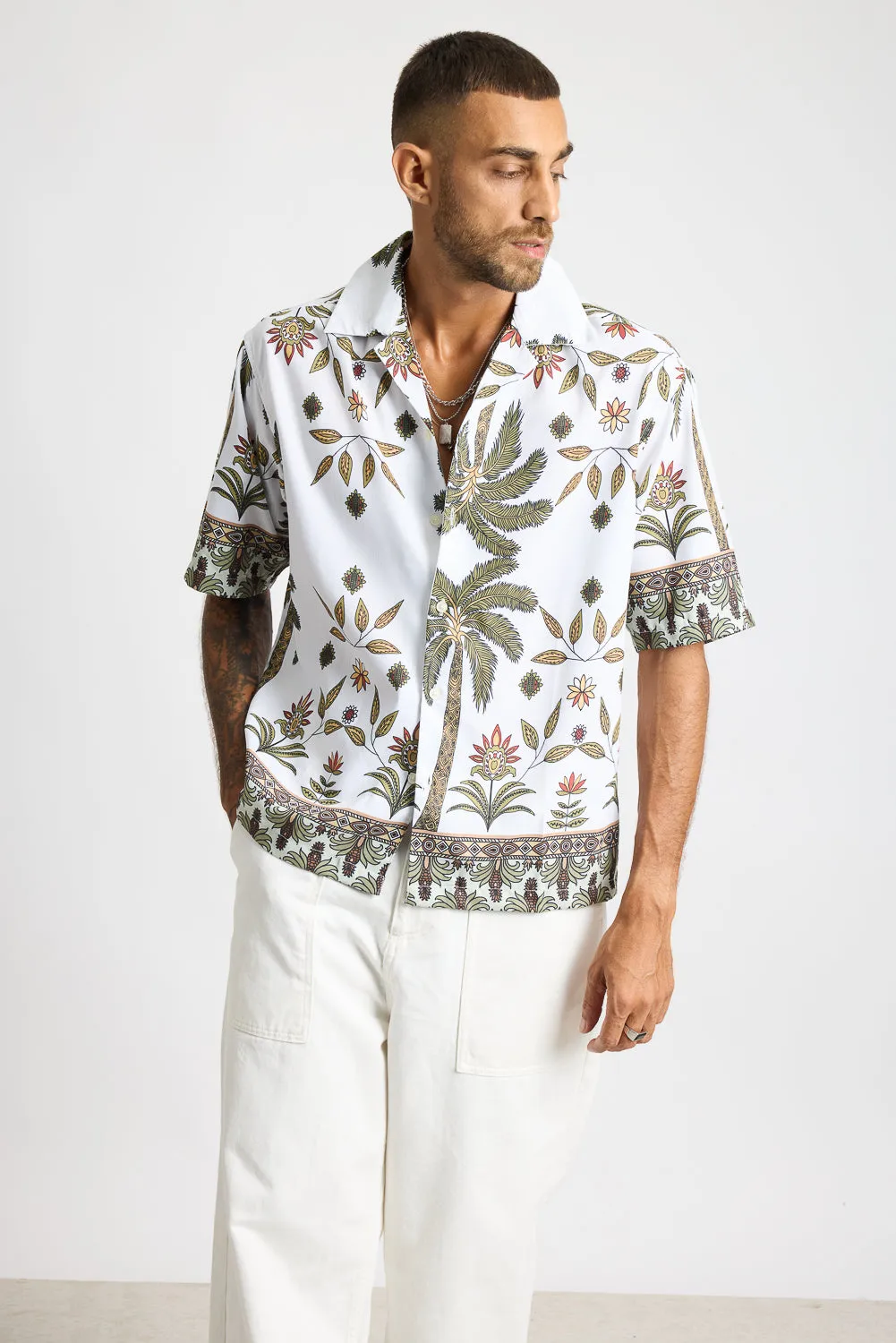 Relaxed Fit Printed Men's Shirt - Coconut Oasis