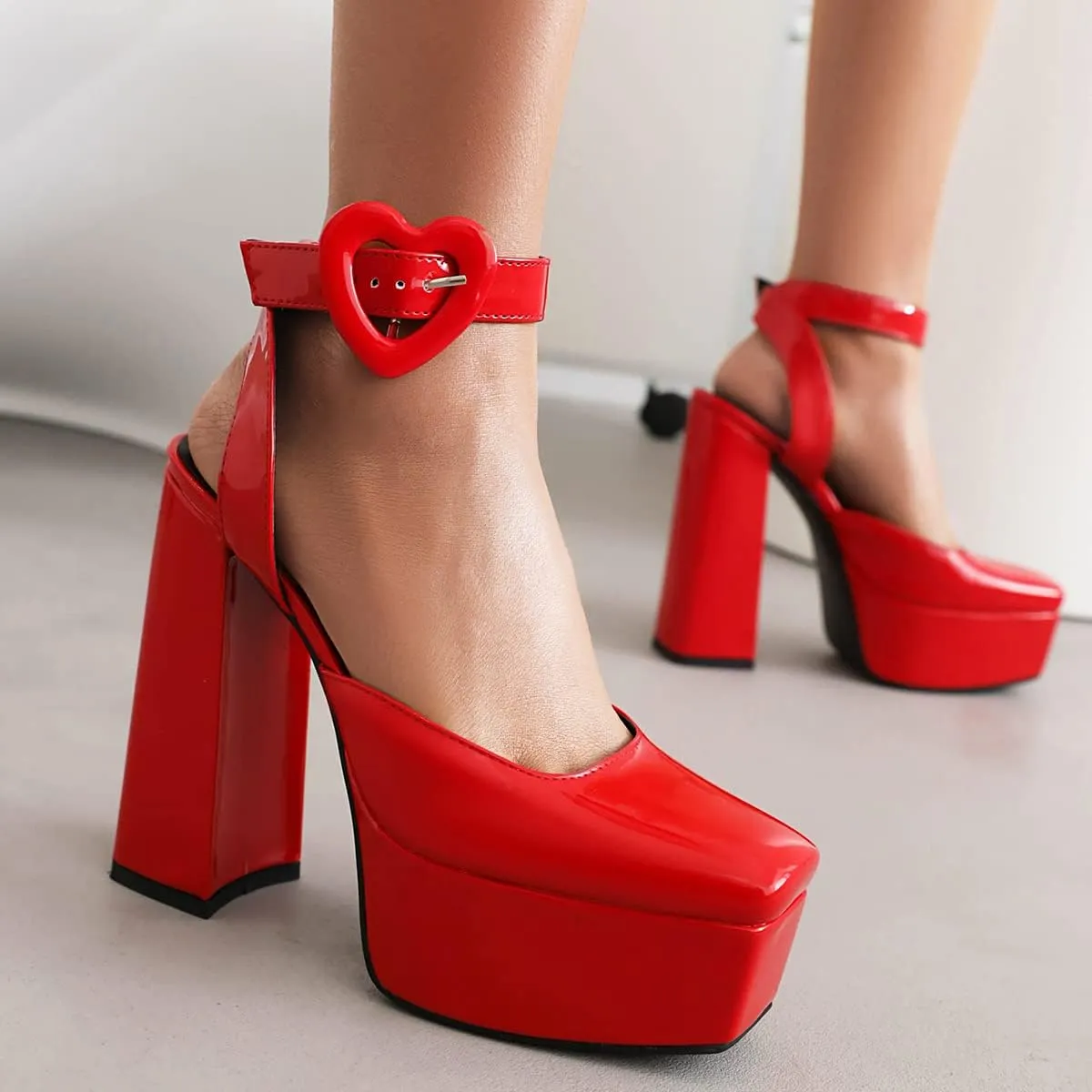 Women's Cute Heart Platform Heels Pumps Block Heel Flatform Shoes Ankle Strap Buckles Dress Pumps